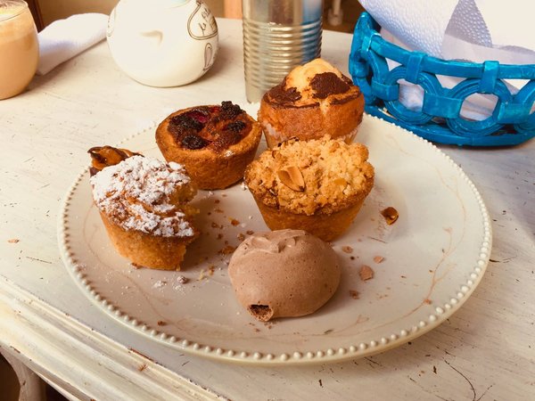 How to Bake a Flawless Gourmet Lemon Meringue Tart with a Crisp Crust?